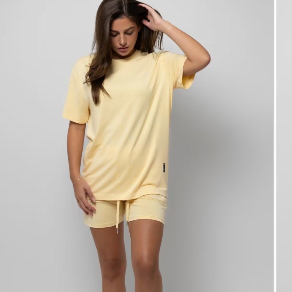 COMFRT Yellow T-Shirt and Shorts Set